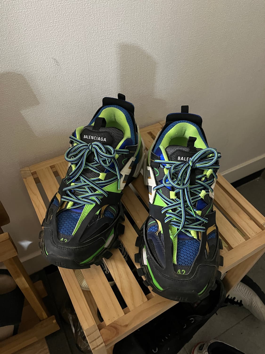 발렌시아가 트랙슈즈 42사이즈 상품이미지1