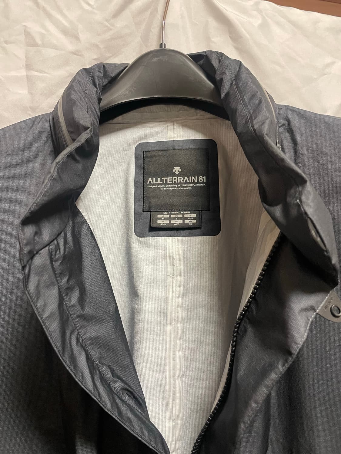 데상트 올터레인 피쉬테일 파카 상품이미지6