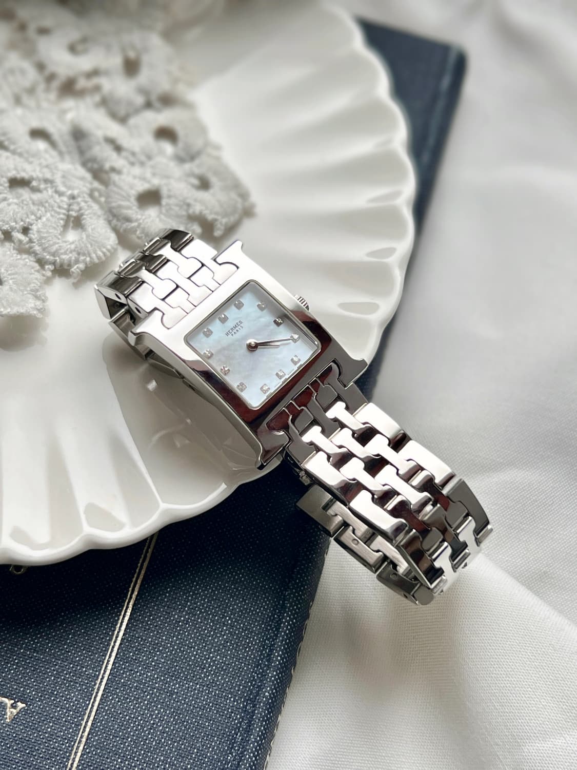 에르메스 12p 다이아 화이트 쉘 H아워 시계 /정품감정.케어  상품이미지1