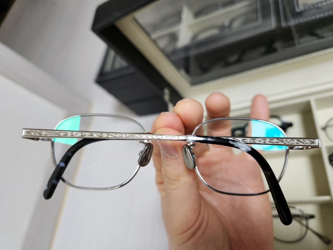 니시데 카즈오 송중기 티타늄 안경 상품이미지5