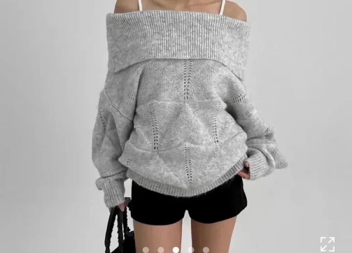 블랙업 오프숄더 니트 아이보리 상품이미지1