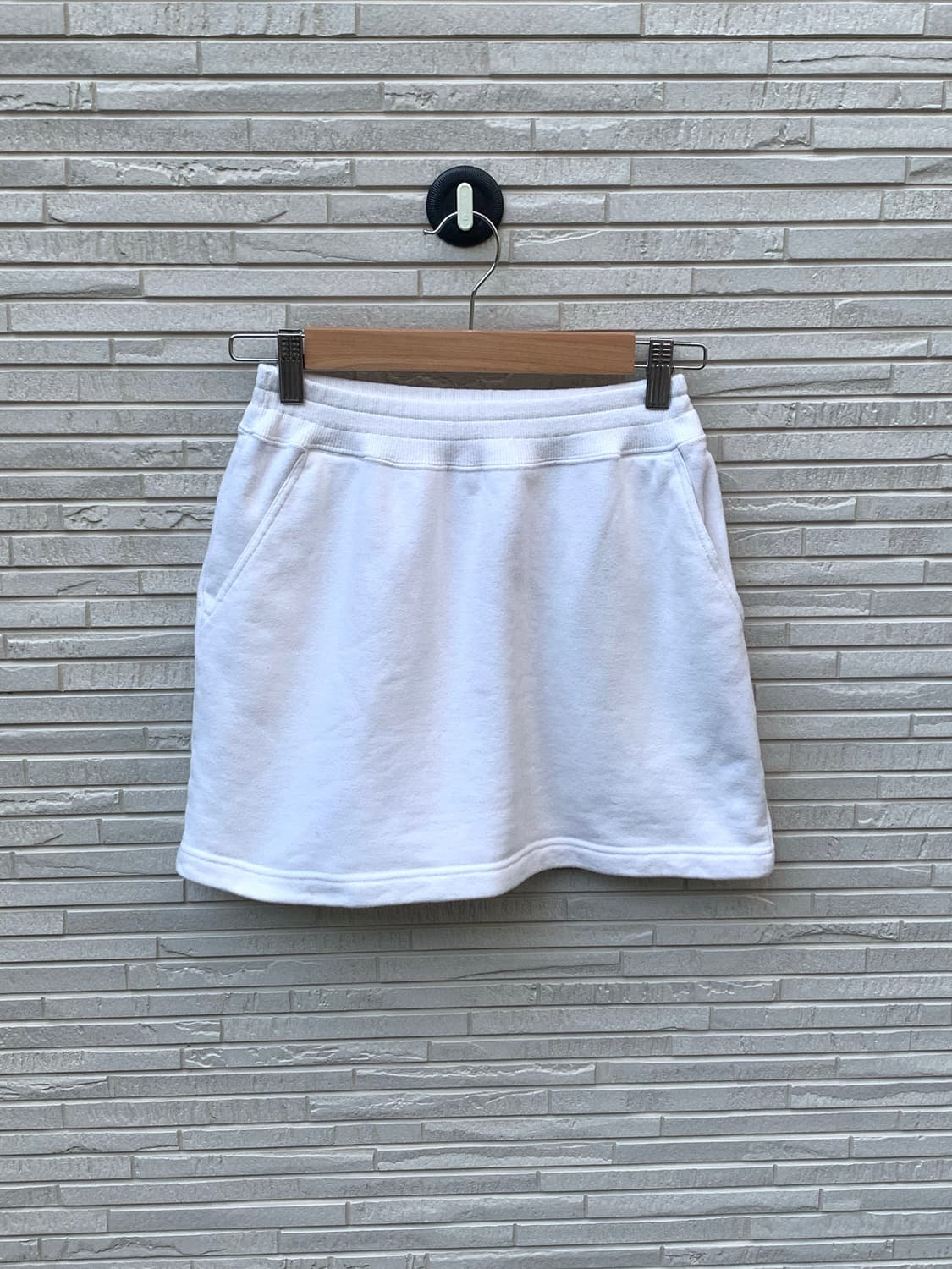 이세이미야케 HAI 스웻 스커트 (white) 상품이미지2