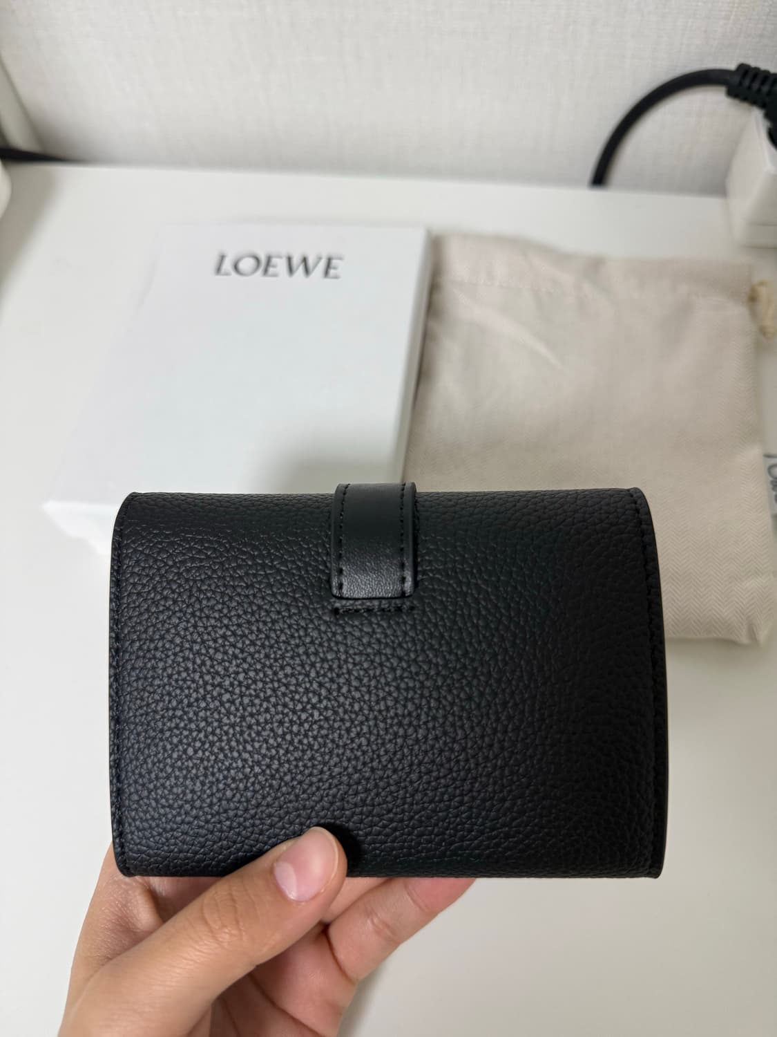 Loewe 스몰 수직 지갑 블랙 상품이미지2