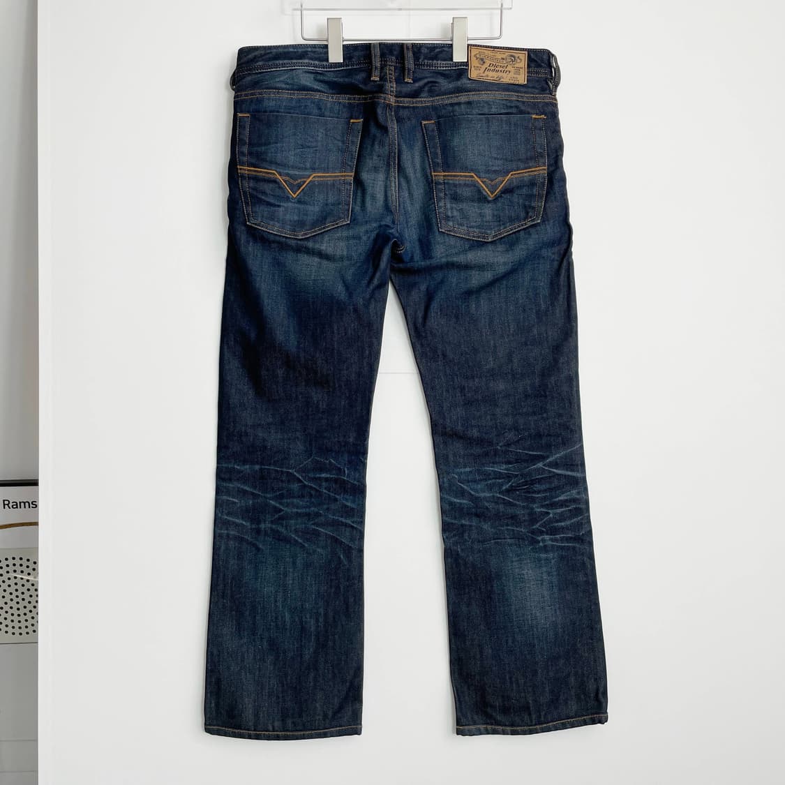 C1 디젤 자티니 레귤러 부츠컷 청바지 36사이즈 상품이미지3