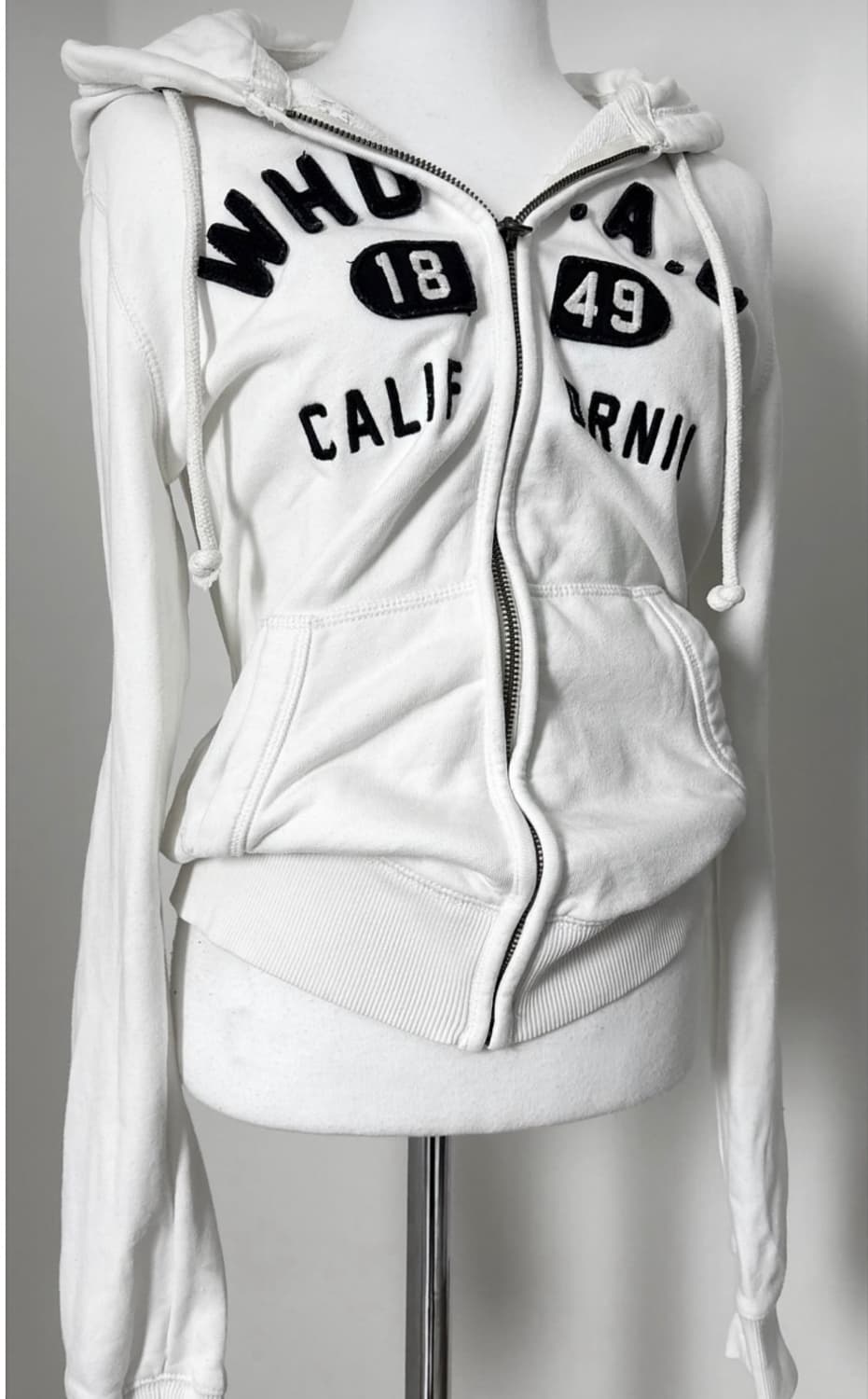 후아유 슬림핏 후드집업 상품이미지1