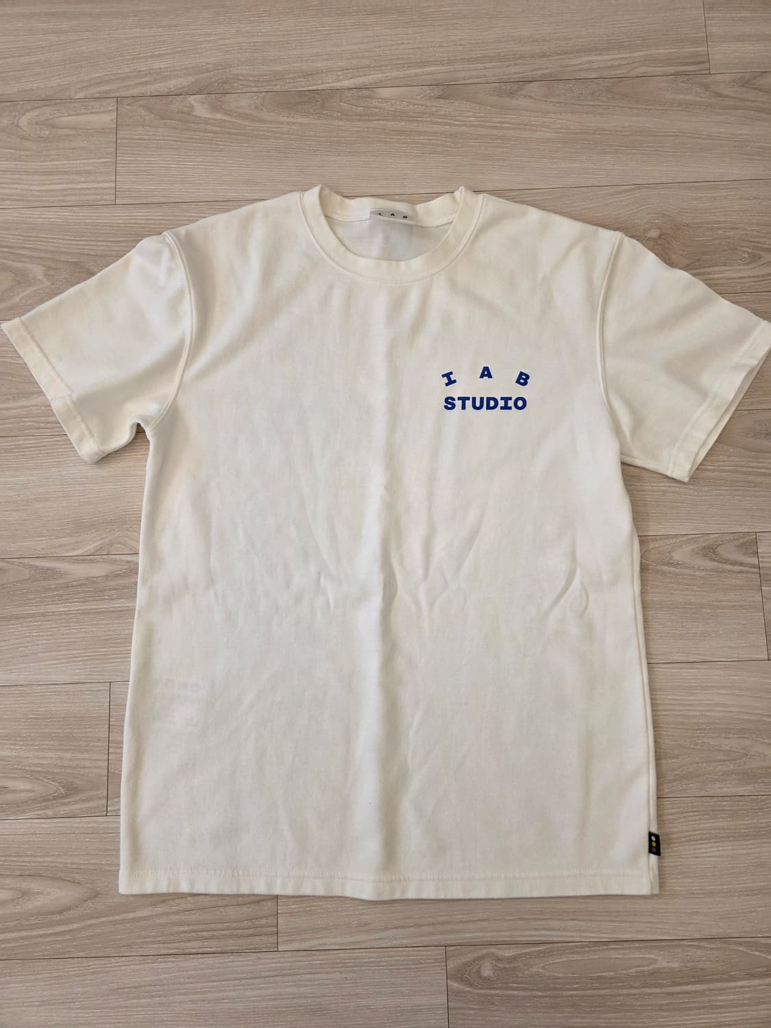 아이앱 스튜디오 10주년 반팔 화이트 M 상품이미지1