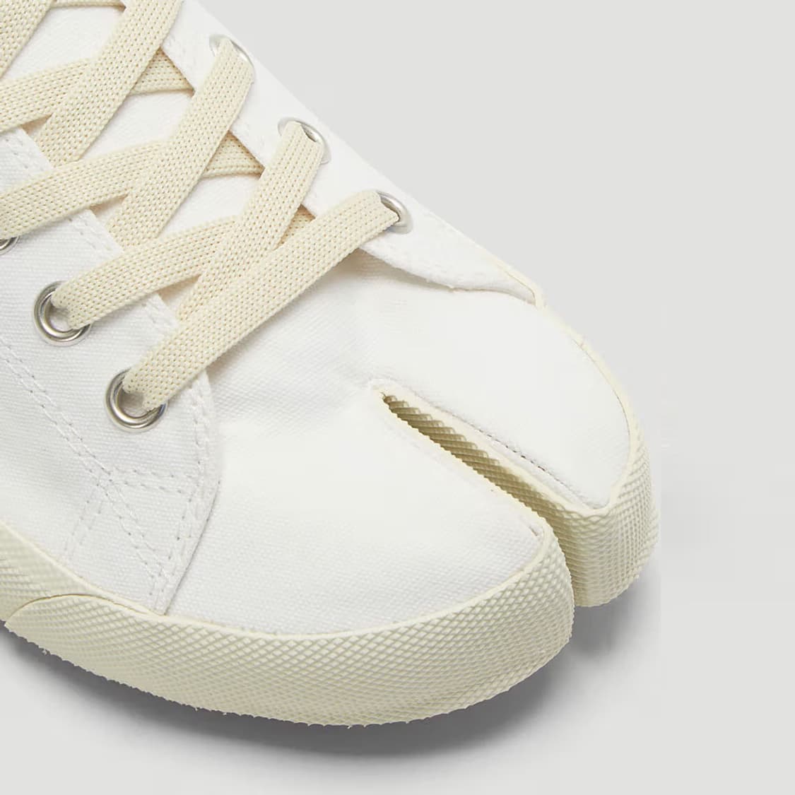 새상품 메종 마르지엘라 타비 스니커즈 화이트 43 사이즈 상품이미지5