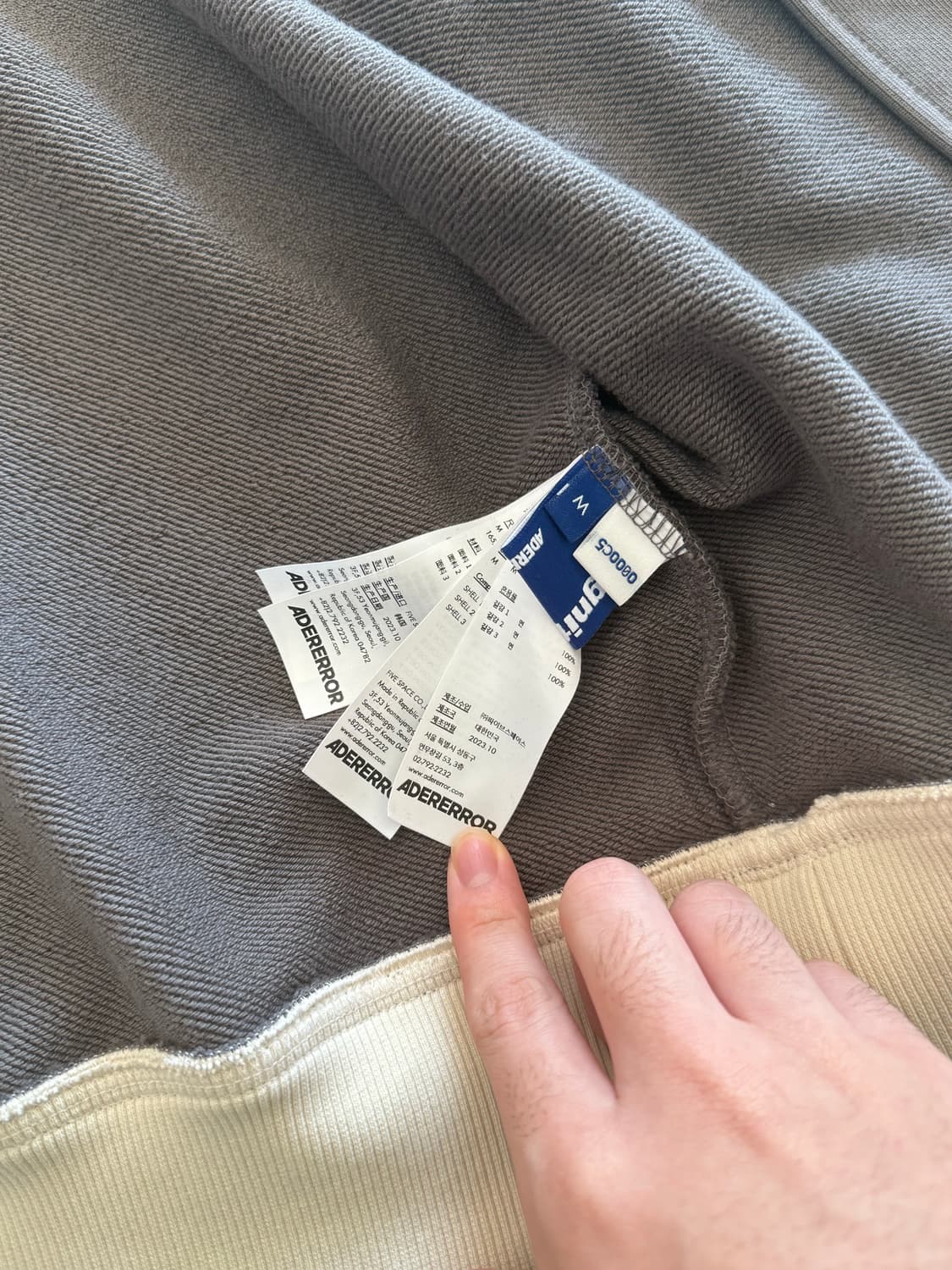 할인 아더에러 시그니피컨트 trs 태그 후드집업 차콜 상품이미지3