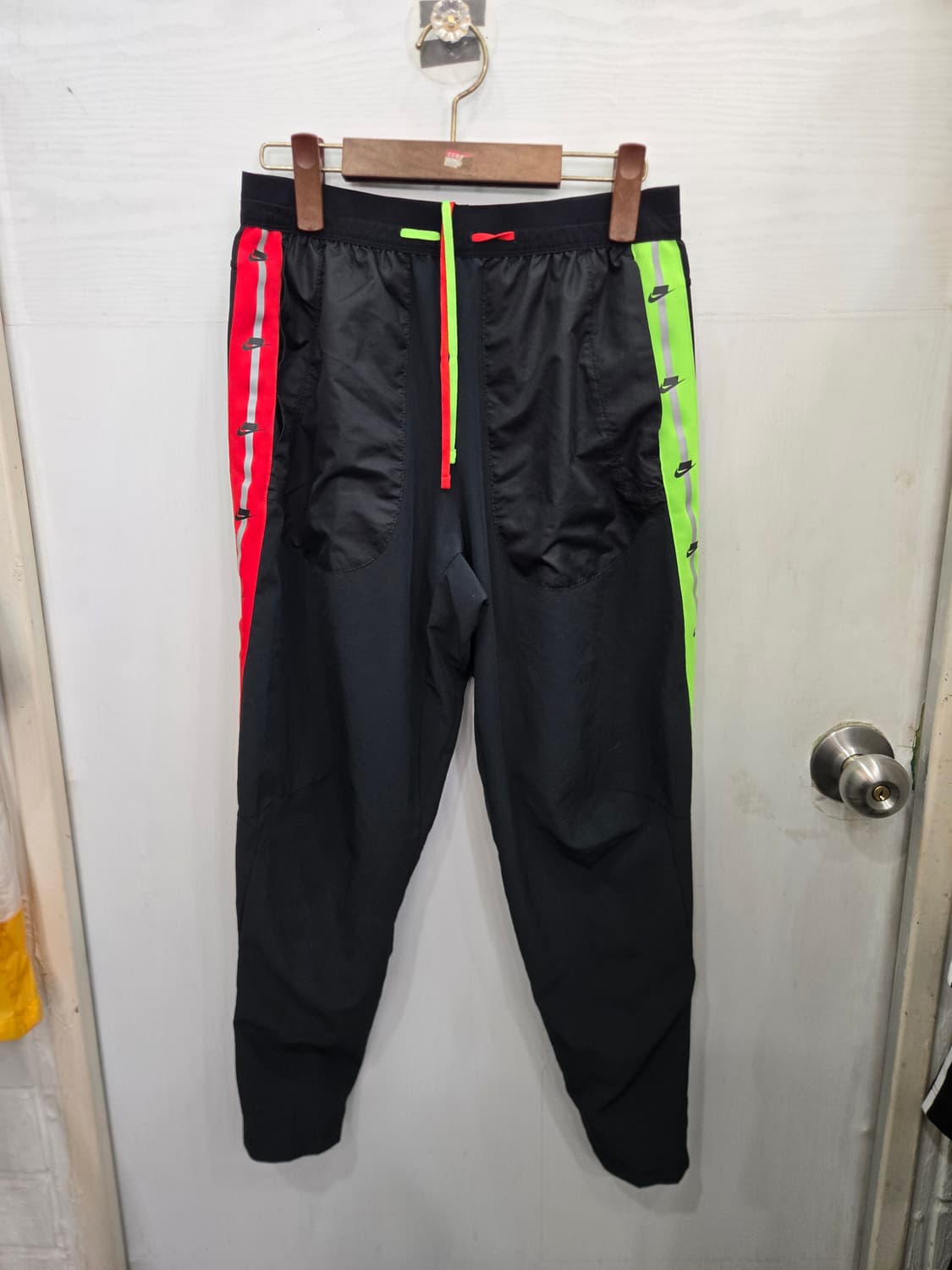 (호칭85,L사이즈) NIKE 나이키 와일드 런 페톰 팬츠 바지~ 상품이미지2