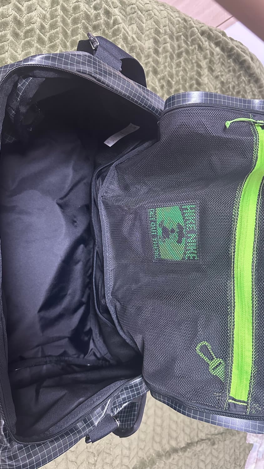 나이키 하이크 더플백 가방 블랙 라이트 스모크 그레이 50L 상품이미지3