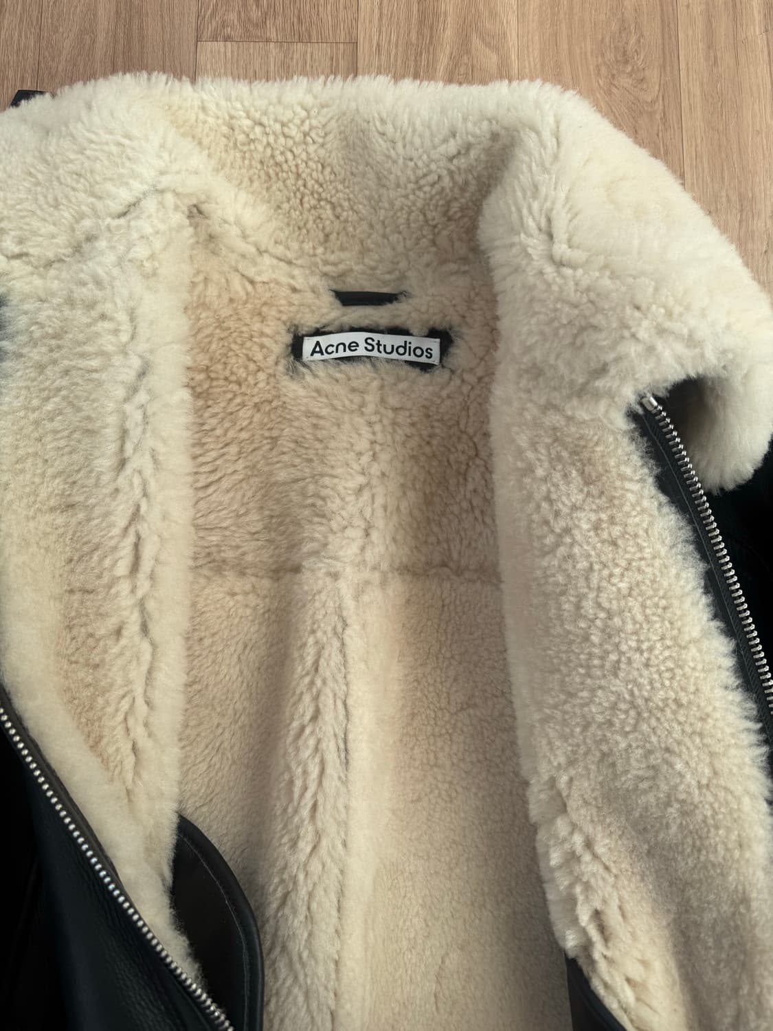 아크네 무스탕 38  상품이미지2