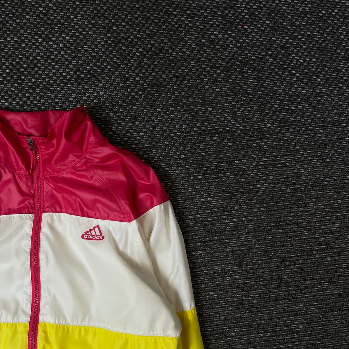 아디다스 핫핑크 화이트 옐로우 단가라 나일론 바람막이 자켓 100 상품이미지3