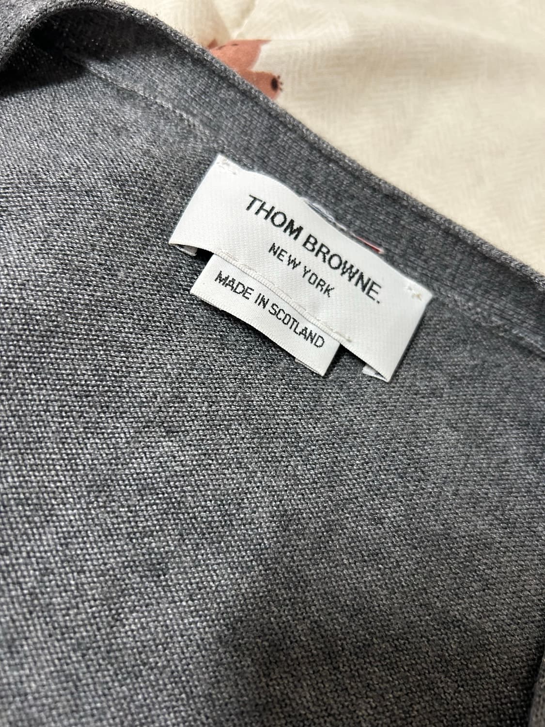 톰브라운 울 메리노 회색 가디건 남자 2사이즈 상품이미지2