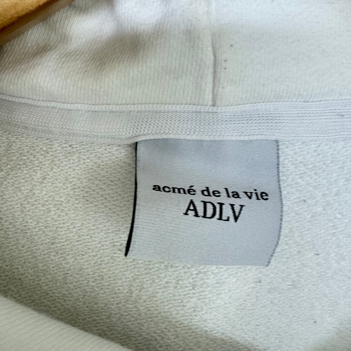 아크메드라비 우드 후드티 상품이미지4