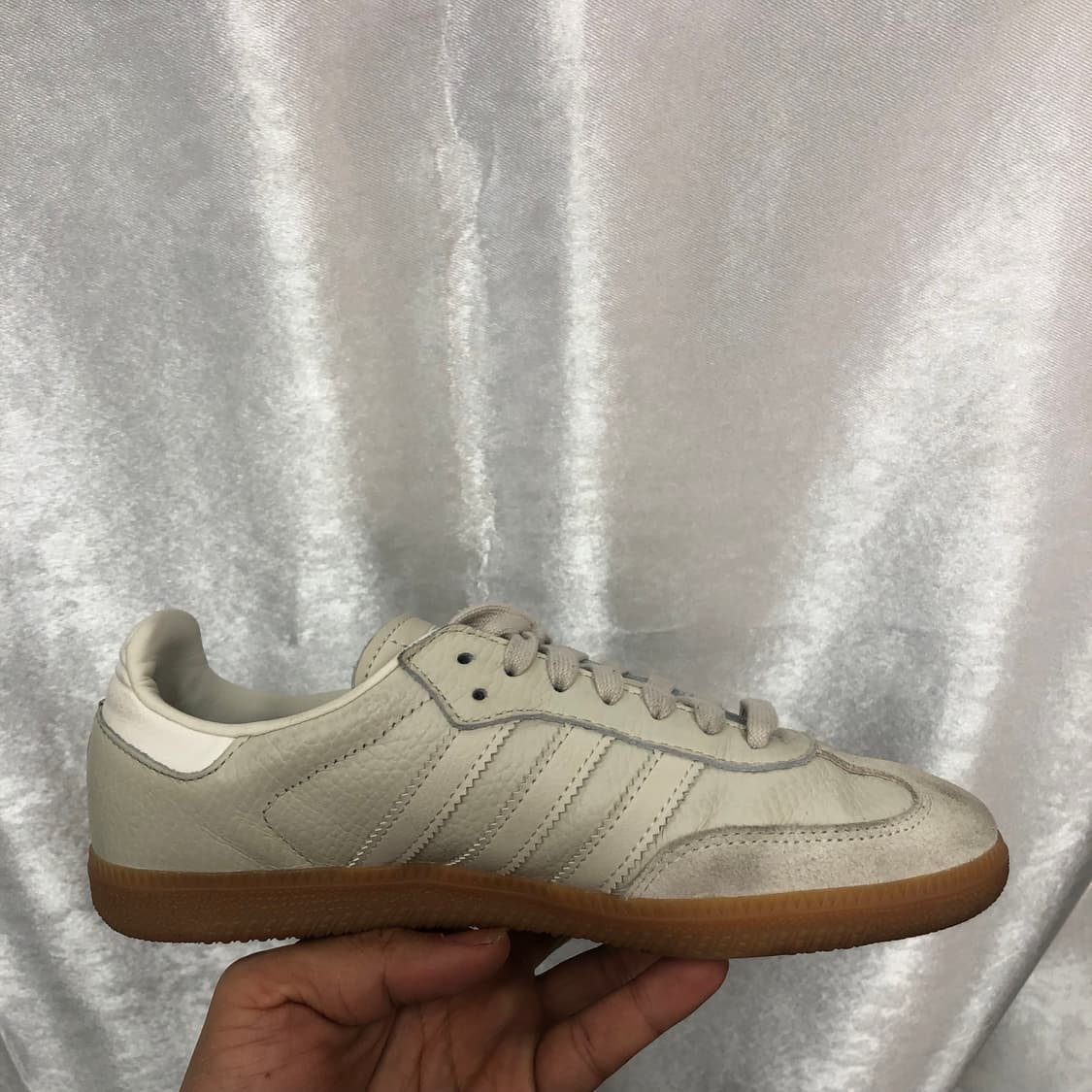아디다스 삼바 스니커즈 사이즈225 팝니다  상품이미지4