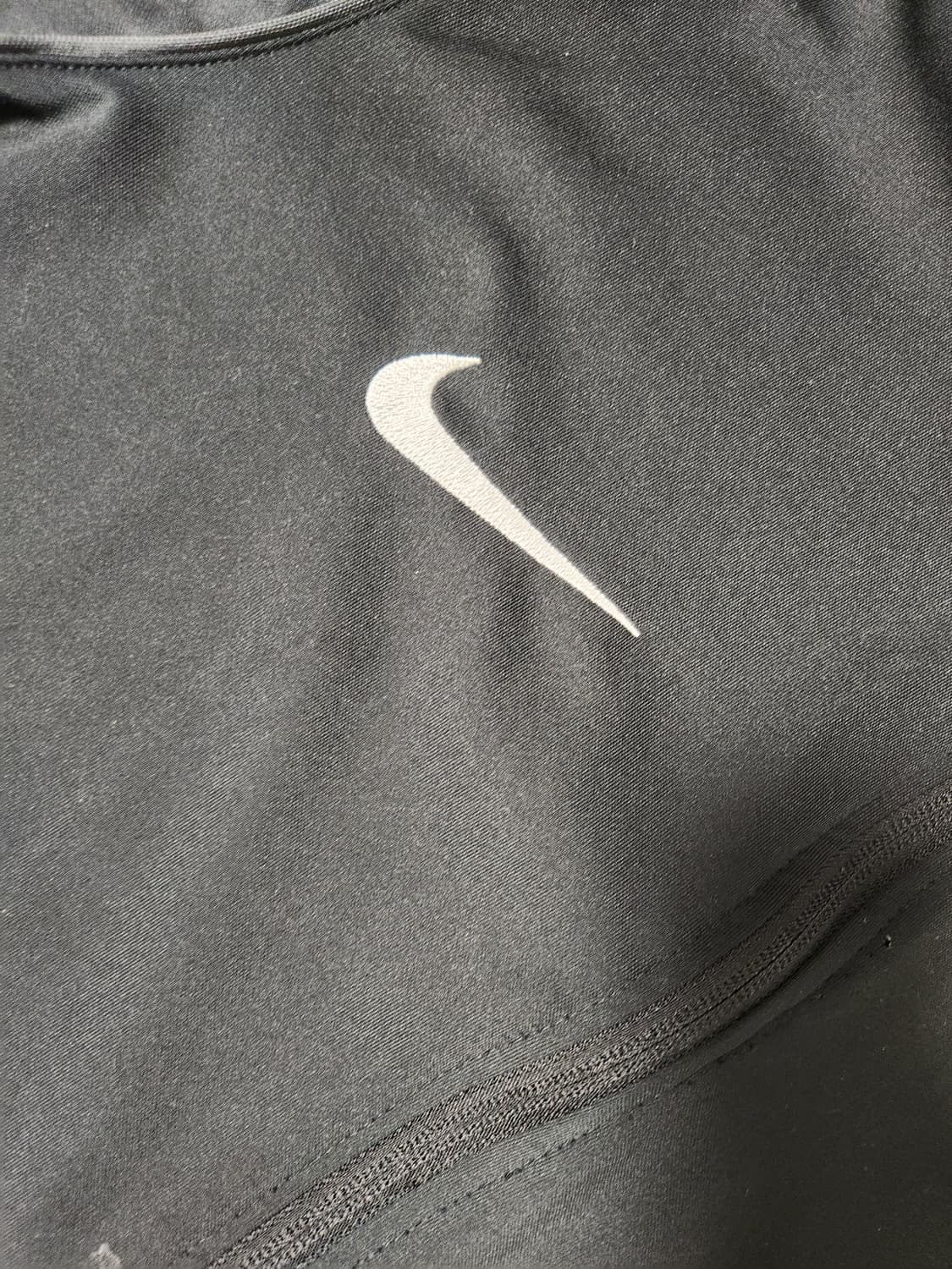 나이키 드라이핏 트레이닝복 상하의 세트 사이즈L

전체적으로 사용감있고  상품이미지3