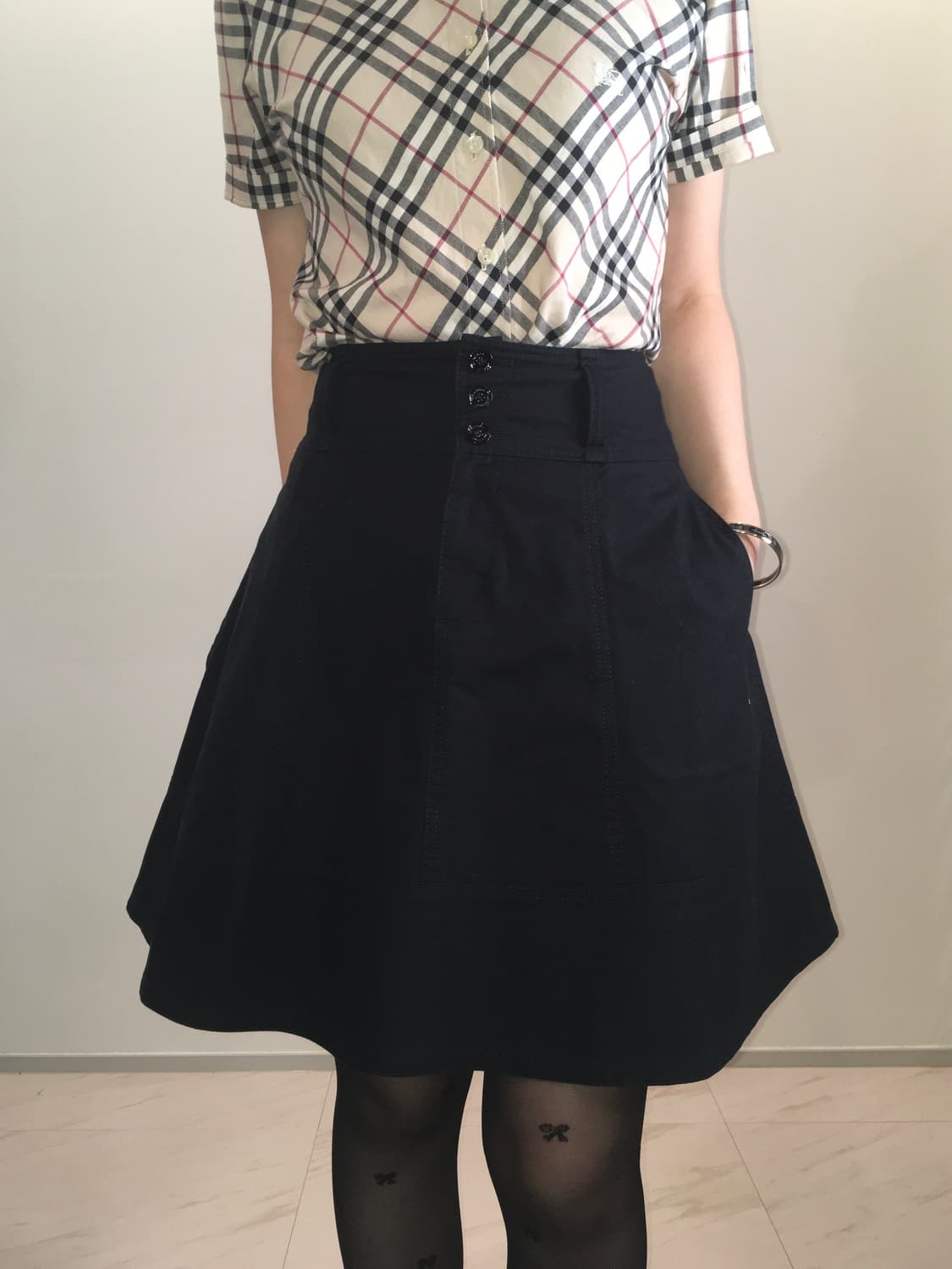 Burberry navy midi skirt  상품이미지3