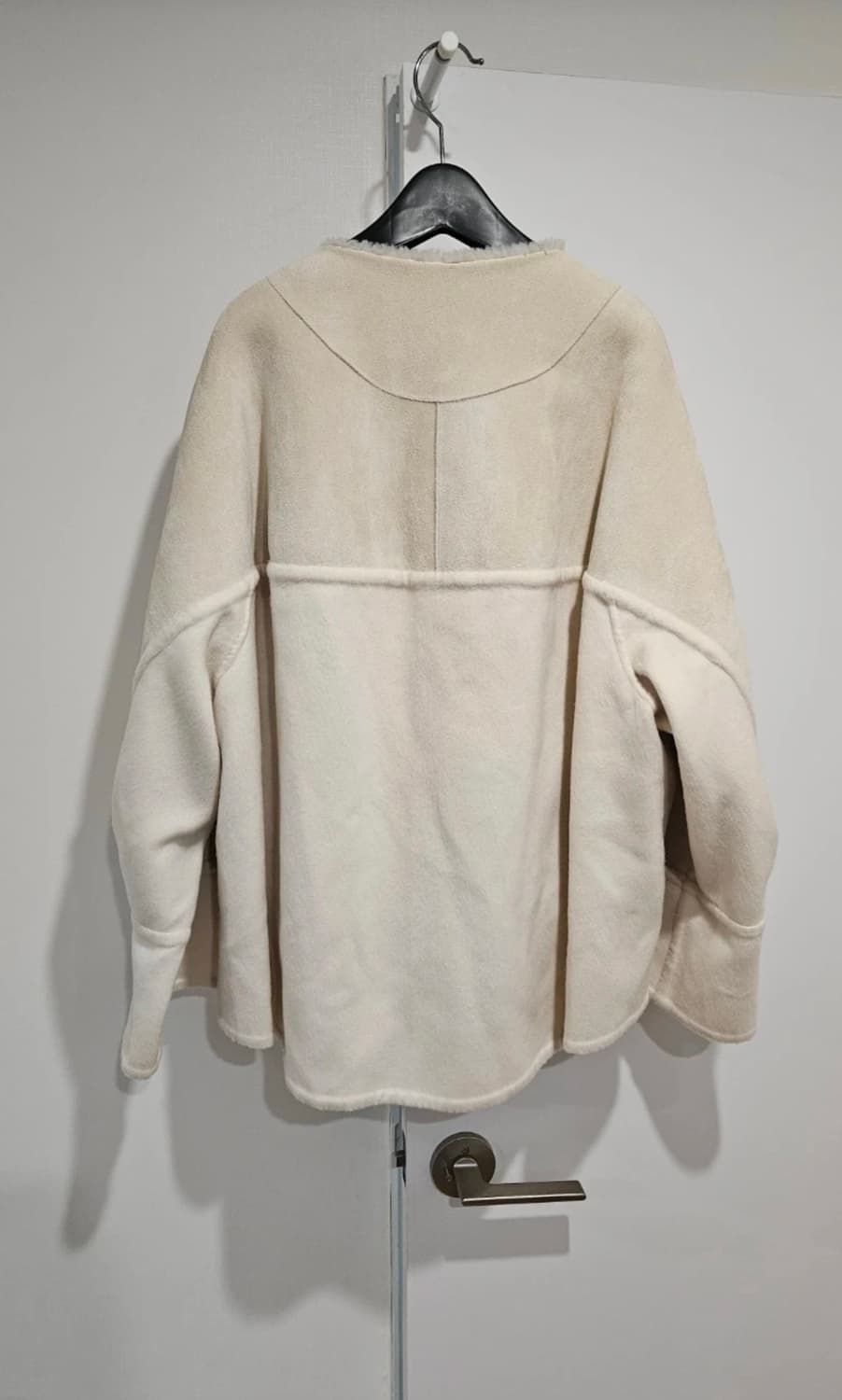 시스템 양면 시어링 코트 (양모 뽀글이, 무스탕) 모92% + 캐시8% 상품이미지4