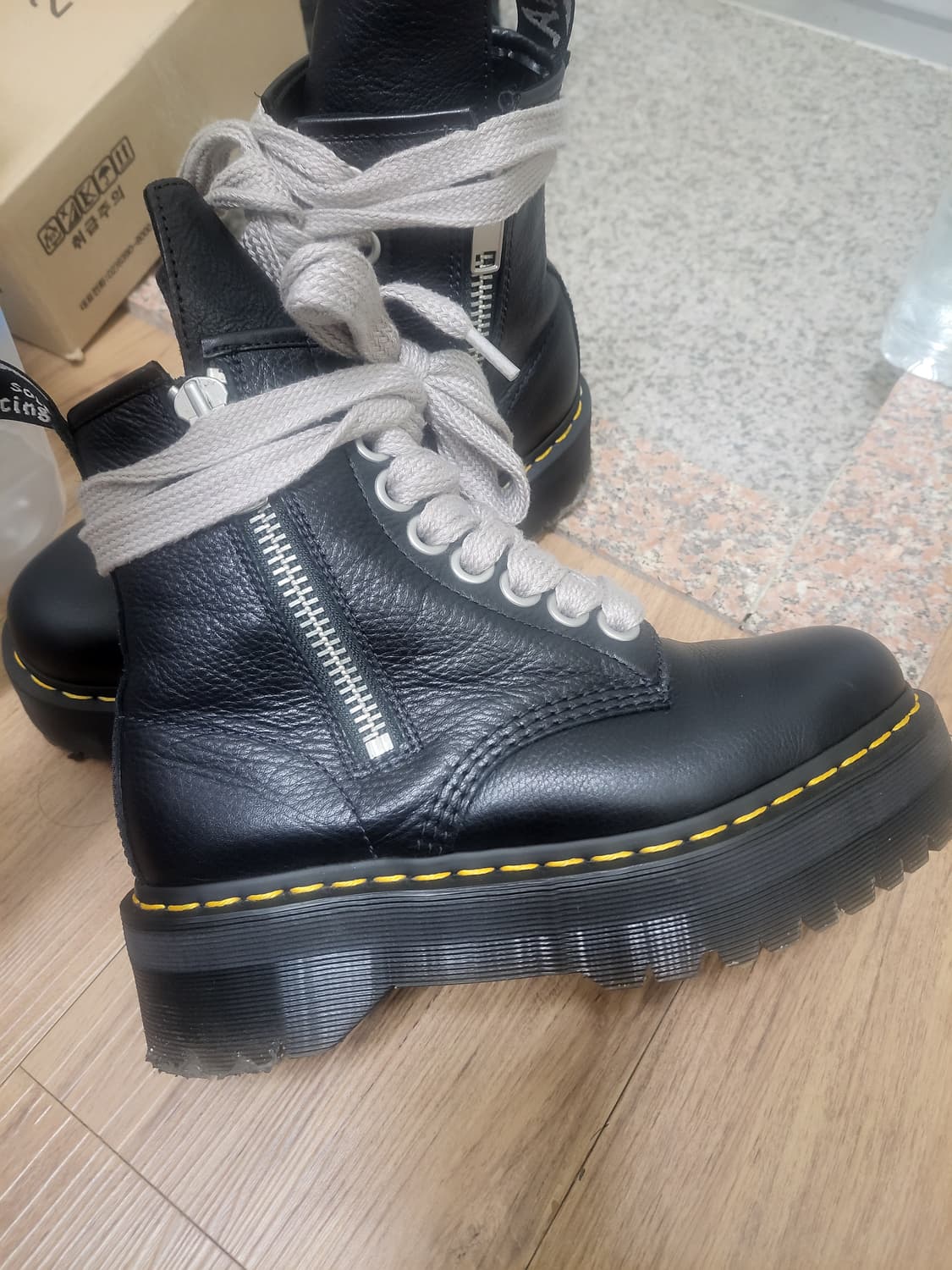 닥터마틴 릭오웬스 상품이미지3