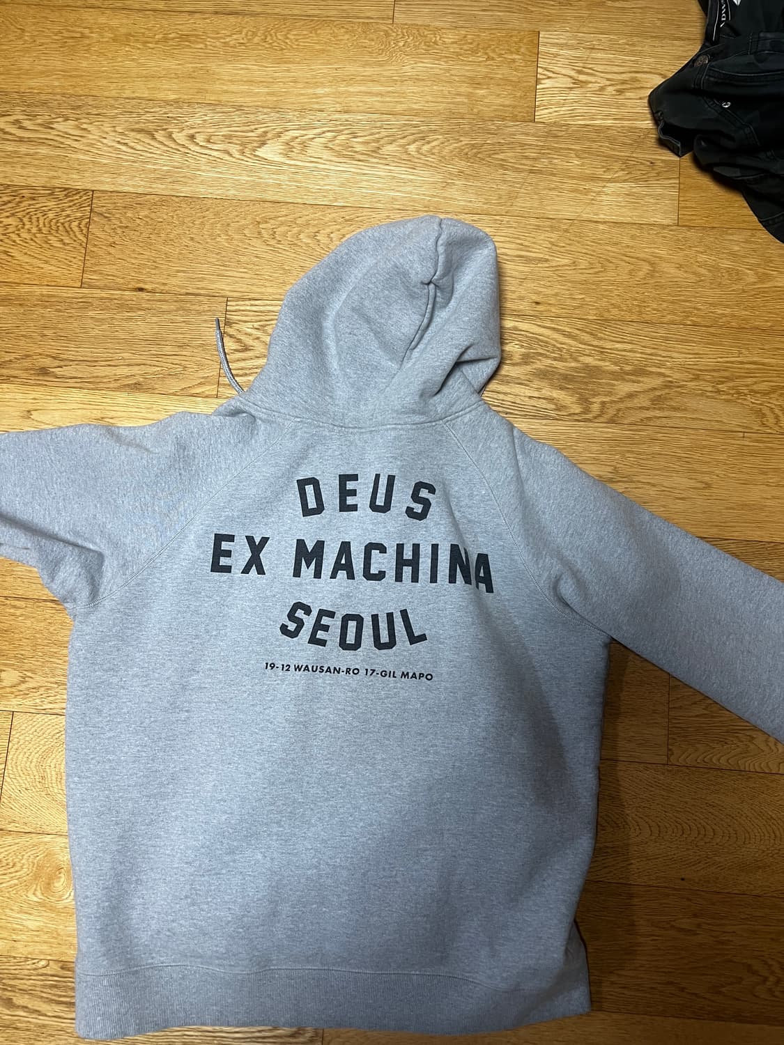 데우스 회색 서울 후드 xl 판매합니다 상품이미지2