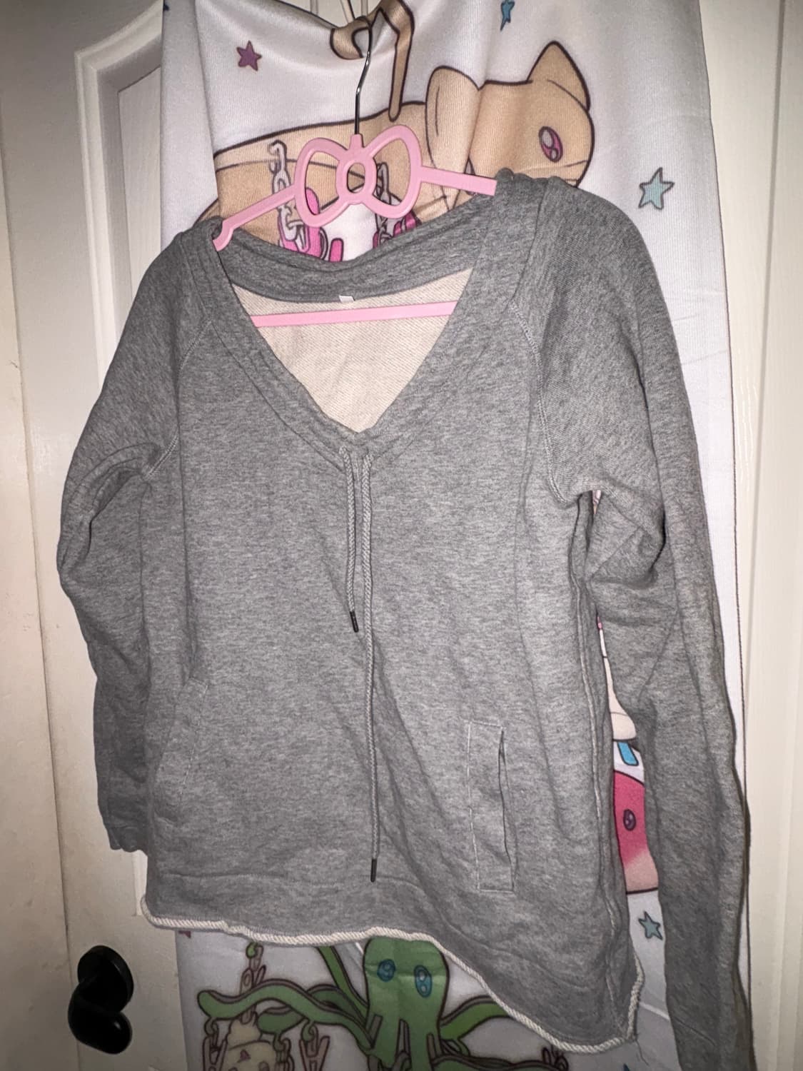 빈티지 그레이 레이어드 브이넥 맨투맨 상품이미지2