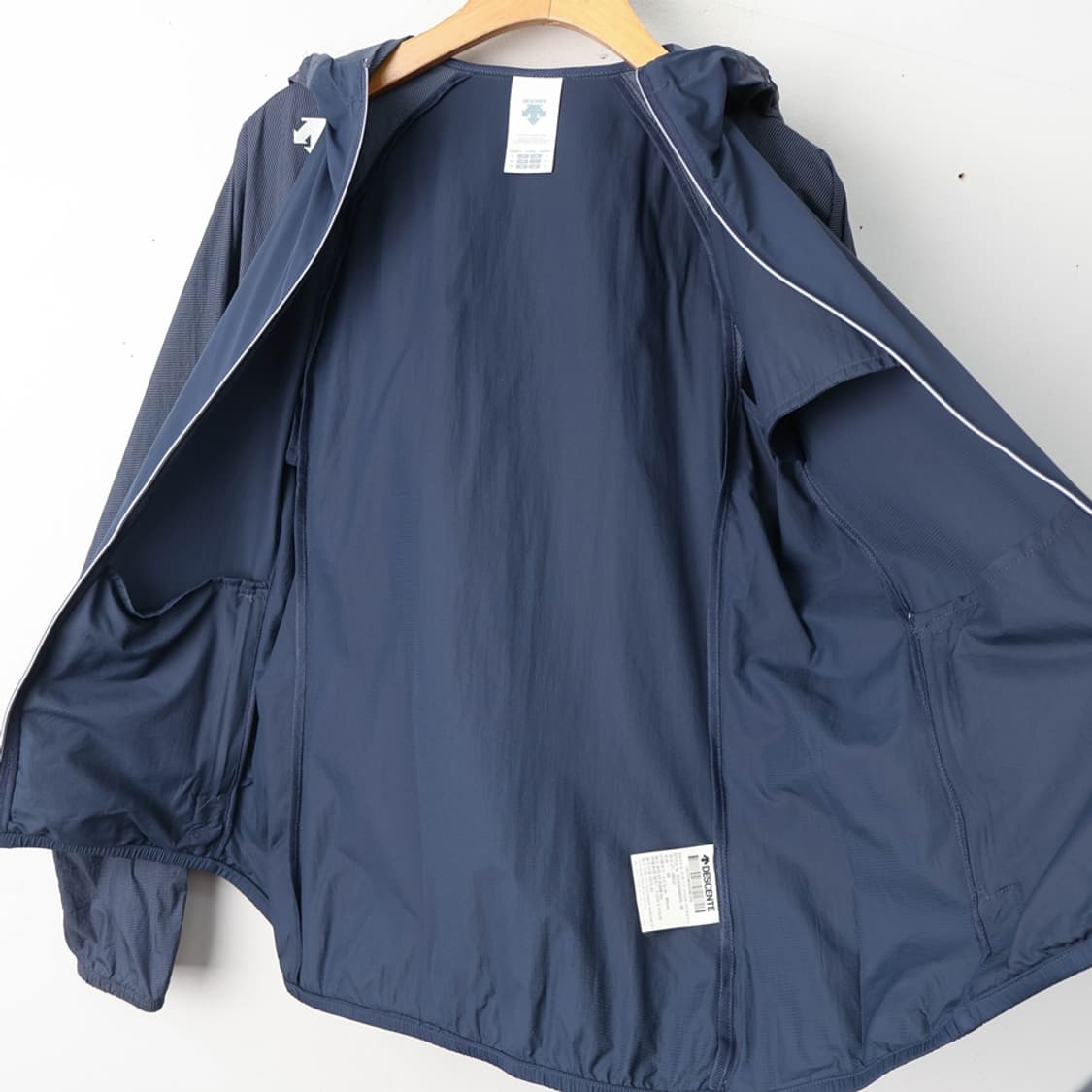 44/데상트 바람막이  상품이미지5