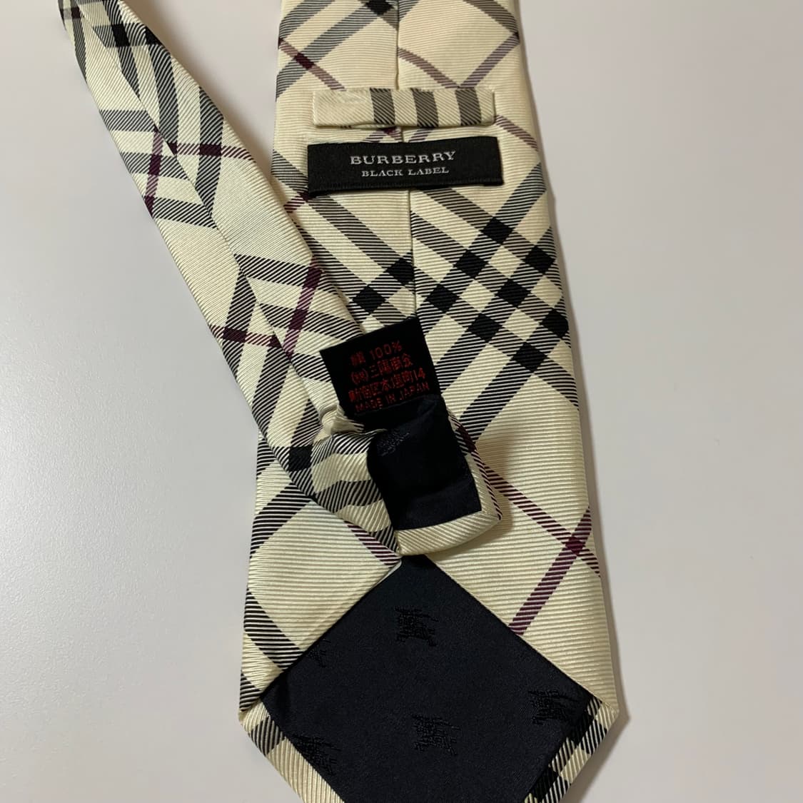 버버리(BURBERRY) 노바체크 명품 빈티지넥타이 클래식정장 A등급 상품이미지5