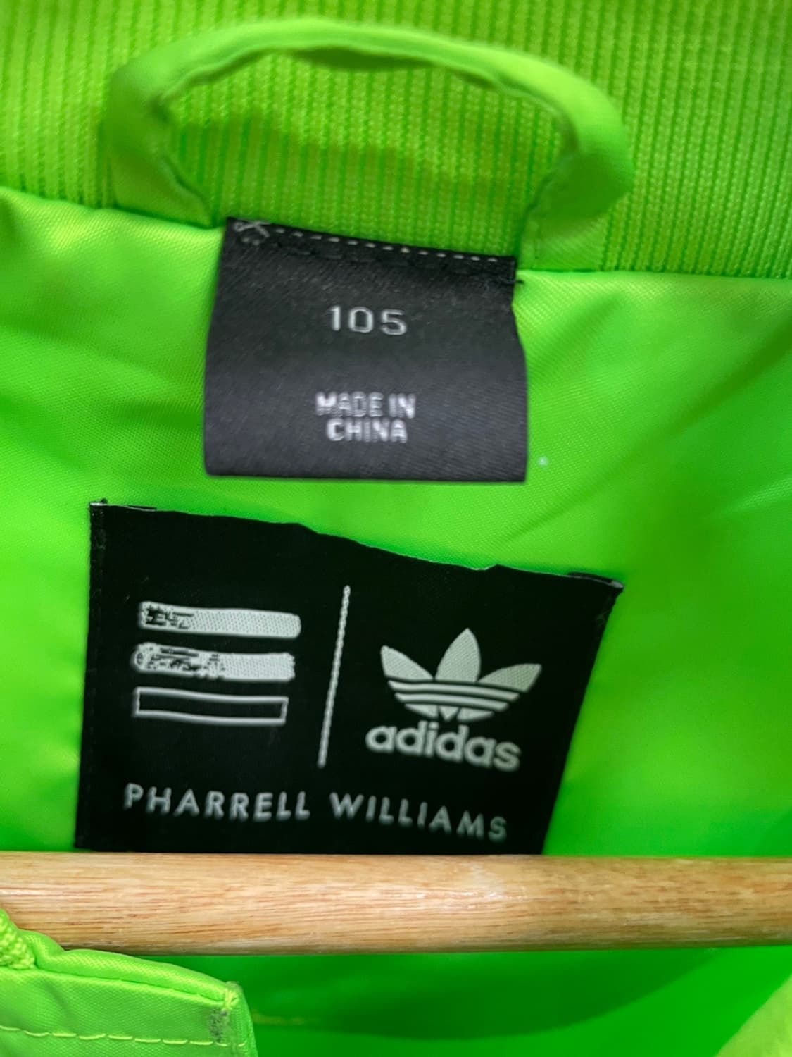 105) 아디다스x퍼럴윌리엄스 콜라보 자켓 상품이미지5