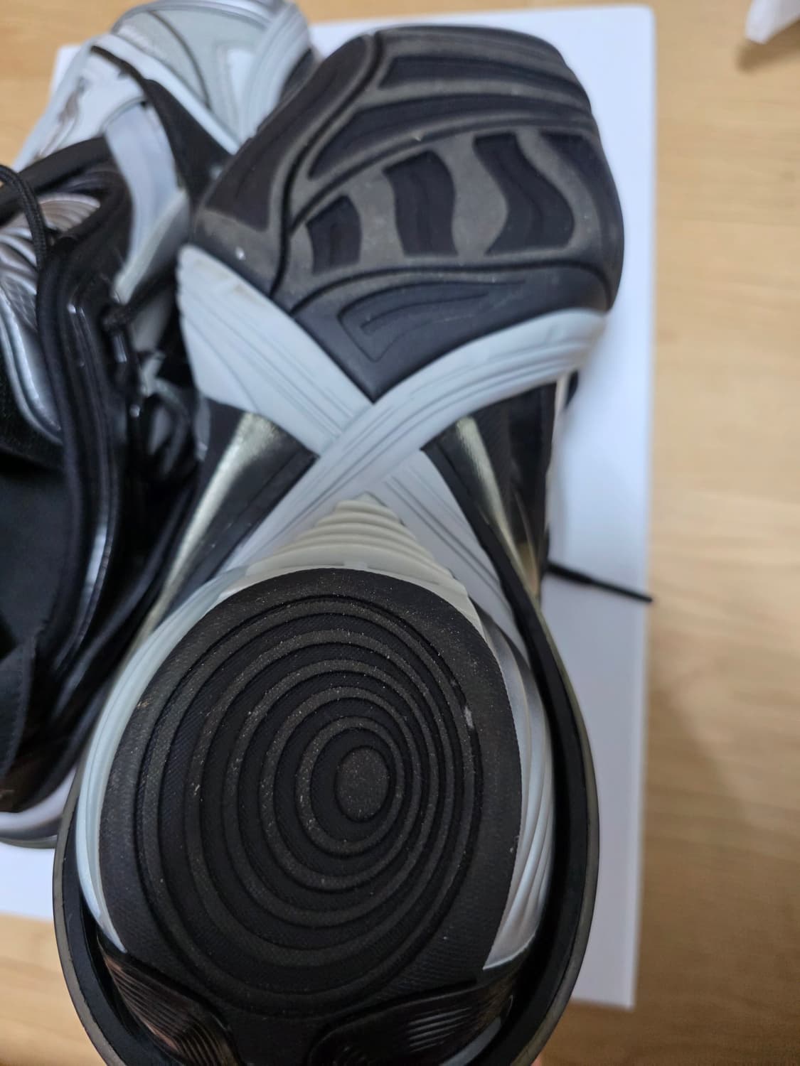 발렌시아가 타이렉스 실버 상품이미지1