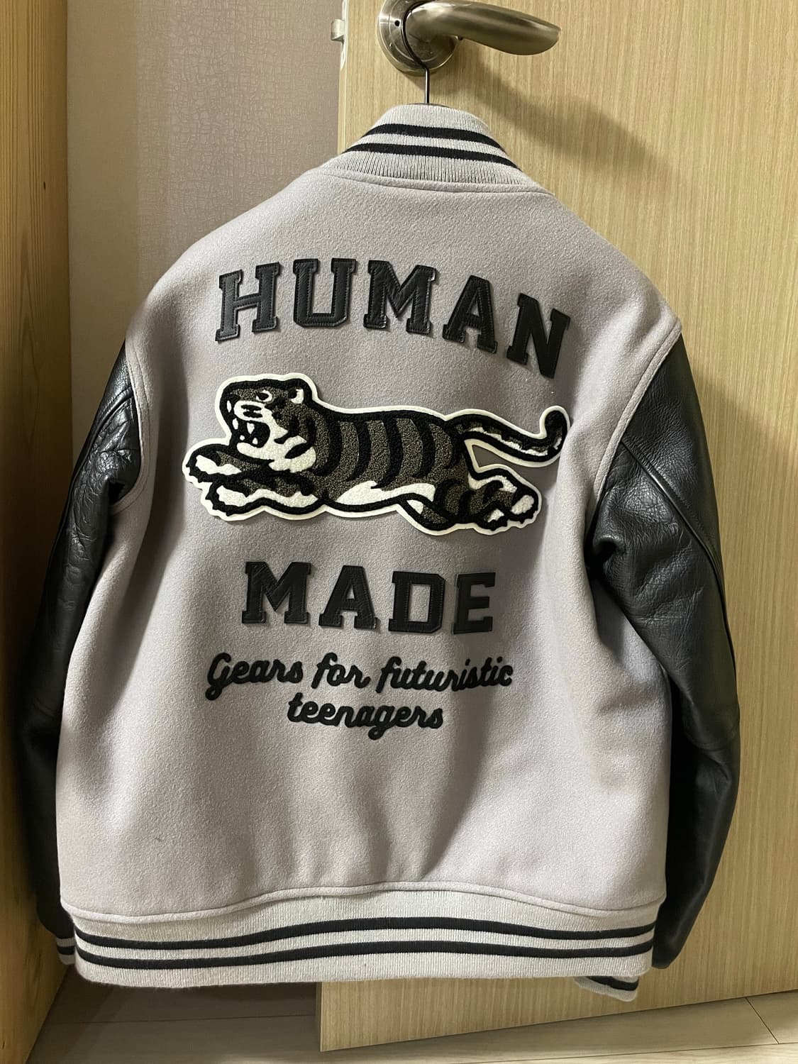 휴먼메이드 호랑이 바시티 희귀 매물 - L사이즈 상품이미지2