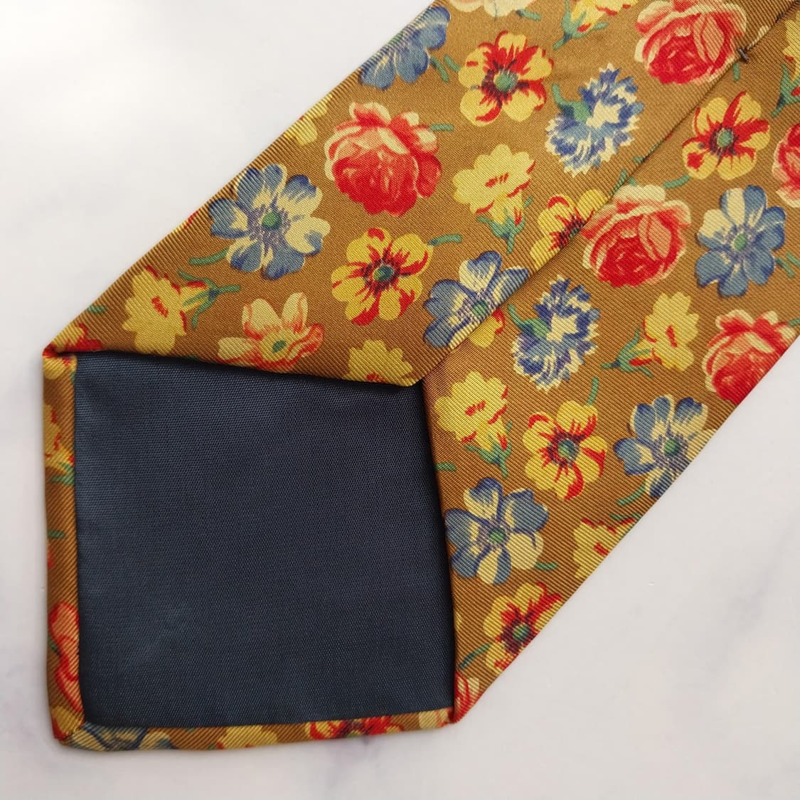 필아필 실크 브라운 플라워 패턴 넥타이 9.8cm A등급 K2312
 상품이미지6