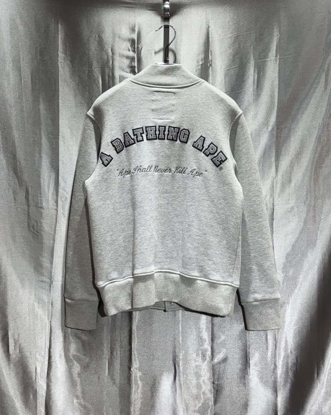 XS A BATHING APE 베이프 빅샤루 패치 코튼 그레이 바시티 상품이미지5
