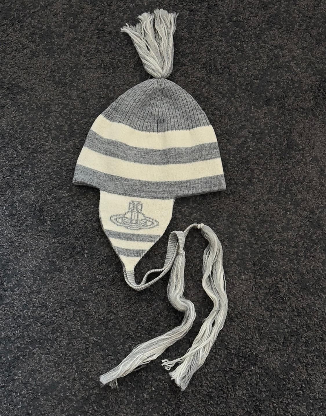 비비안웨스트우드 이어플랩 비니 그레이 나나 모자 상품이미지1