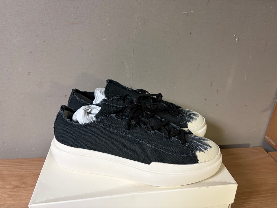 Y-3 nizza 블랙 로우탑 스니커즈 (새상품 285)j 상품이미지3