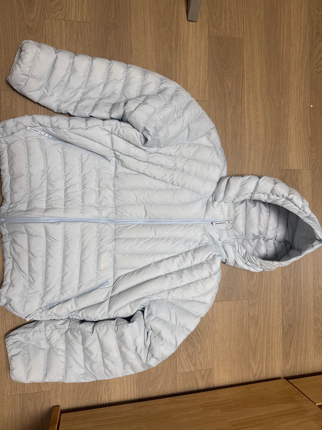 노스페이스 벤투스 프리미엄라인 경량패딩 코렐라인 코렐린 화이트블루 상품이미지2