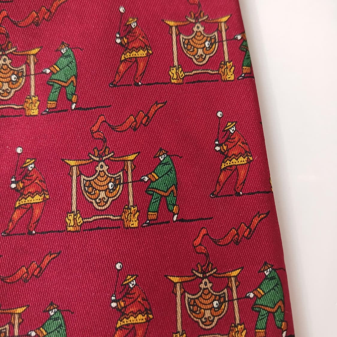 살바토레 페라가모 실크 레드 넥타이 9.7cm A등급 A18854
 상품이미지8