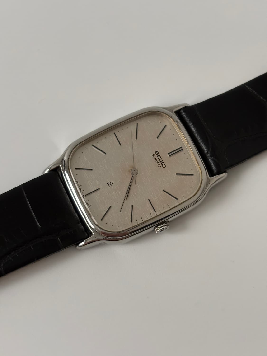 세이코 1980년대 보카시 다이얼 실버 탱크 쿼츠 남성  상품이미지4
