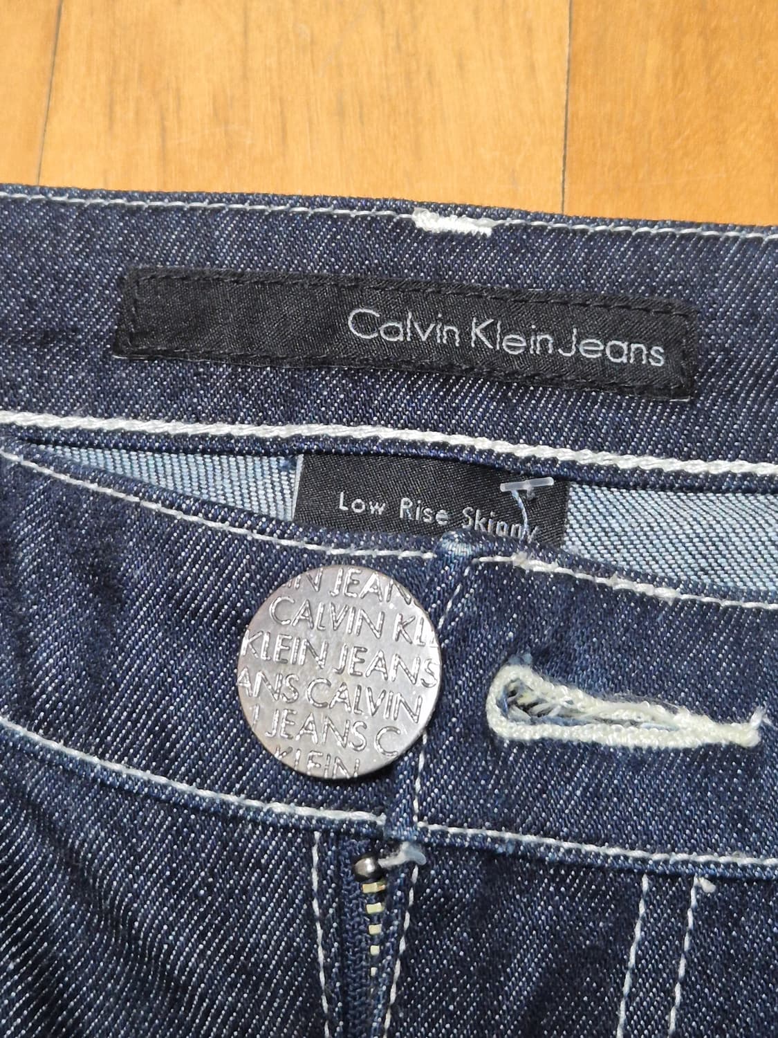 캔빈클라인 큐빅 로우라이즈  스키니진 상품이미지3
