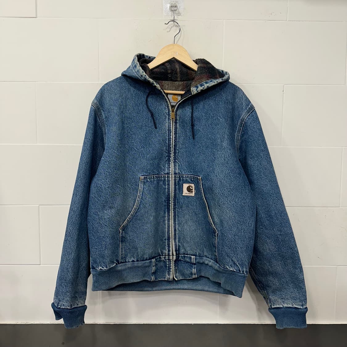 칼하트 데님 액티브 자켓 상품이미지1