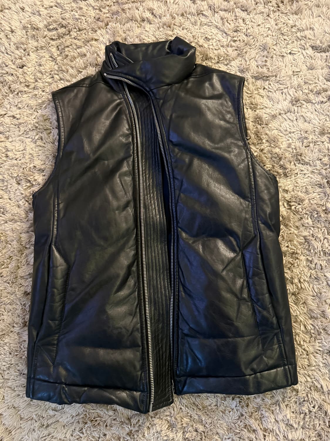 릭오웬스 양가죽 몰리노 패딩조끼 상품이미지1