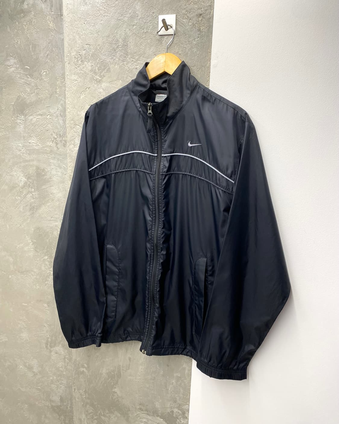[L] 00s Nike 나이키 올드스쿨 경량 바람막이 상품이미지1