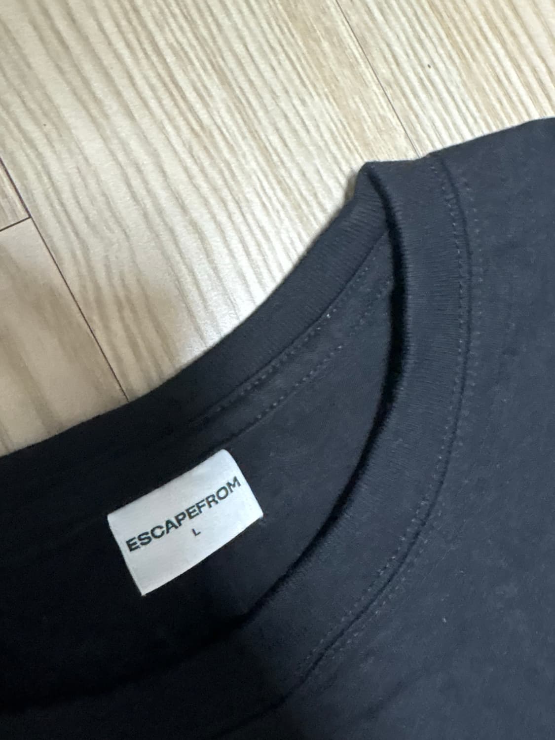 이스케이프프롬 반팔티 L 일괄 급처 상품이미지2