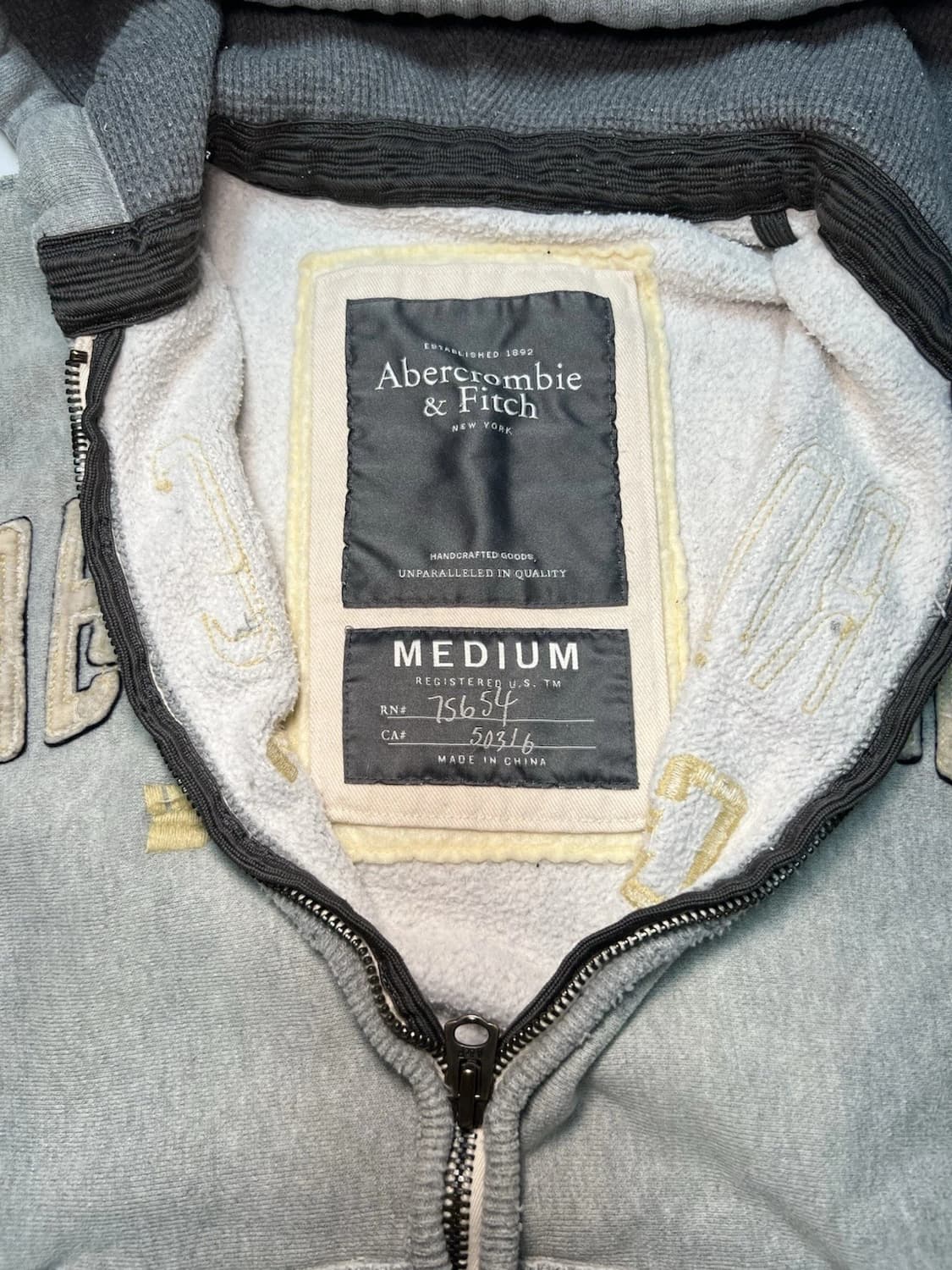 아베크롬비 앤 피치 Y2K 빈티지 아치 로고 후드 집업 상품이미지2