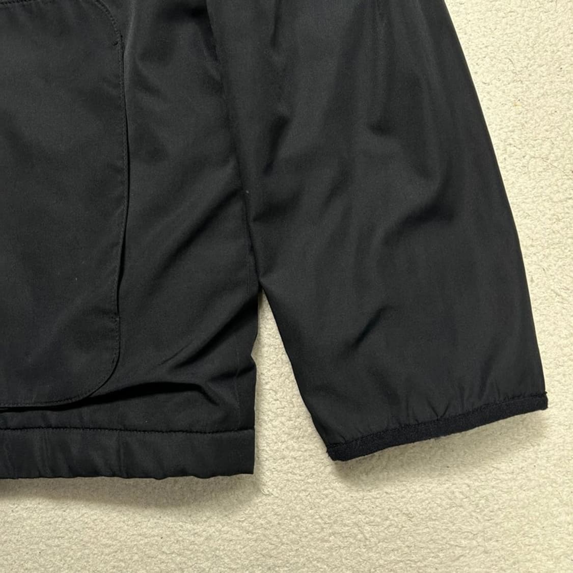 라코스테 올드스쿨 블랙 후드 바람막이 자켓 95 상품이미지3