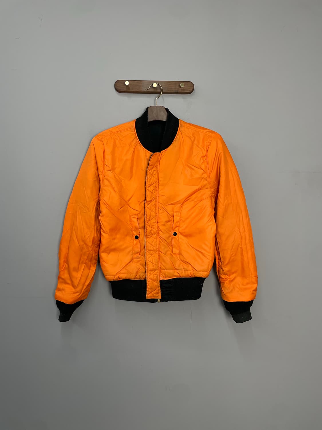 알파 인더스트리 MA-1 플라이트 리버시블 자켓 H2040 상품이미지4