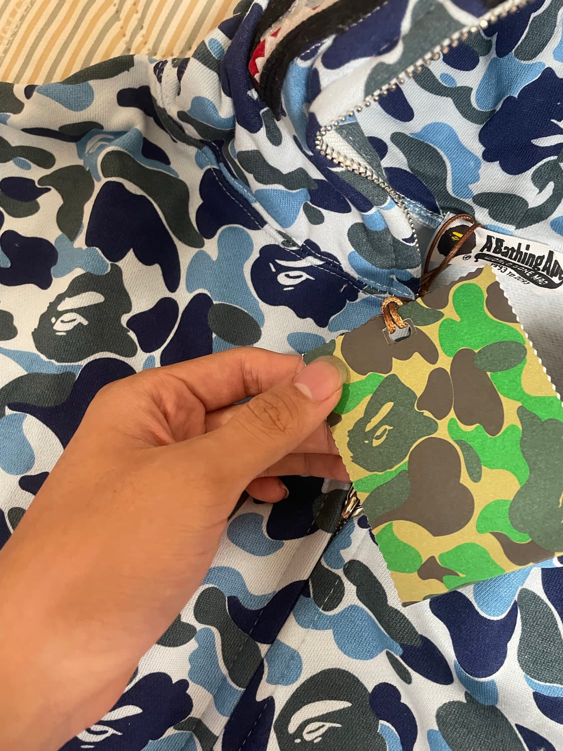 베이프 샤크 후드집업 새상품 xl 상품이미지3