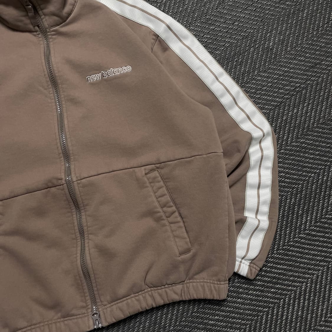 뉴발란스 사이드 라인 기모 트랙 자켓 브라운o 5311 상품이미지2