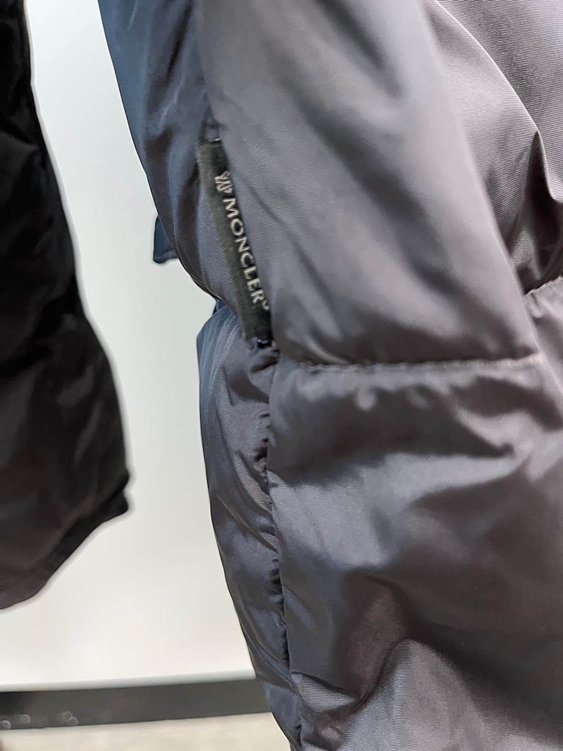 110) 몽클레어 다운 후드패딩 상품이미지7