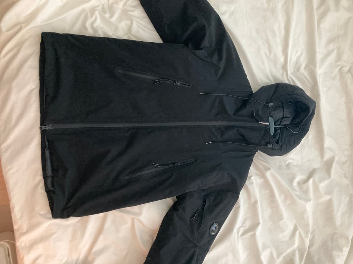 CP컴퍼니 패딩 52사이즈 상품이미지1