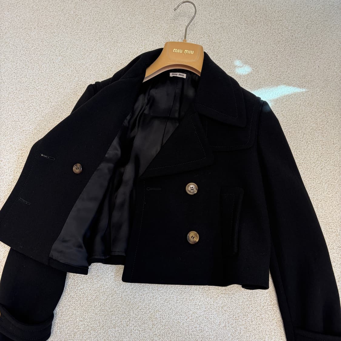 정품 미우미우 블랙 크롭 자켓 40사이즈 상품이미지8